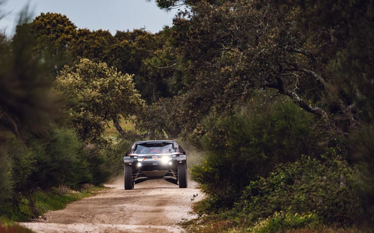 Com 4º lugar no segundo dia de competição, Lucas Moraes entra no top 5 do Rally de Portugal