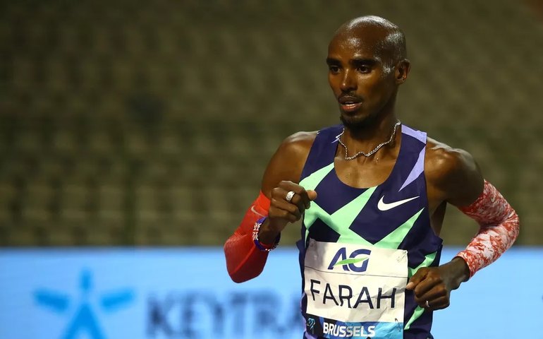 Mo Farah diz que foi traficado quando criança e viveu em situação de escravidão