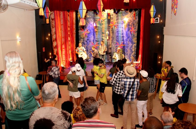 Domingo (14) é dia de forró e cultura popular na programação do São João Raiz