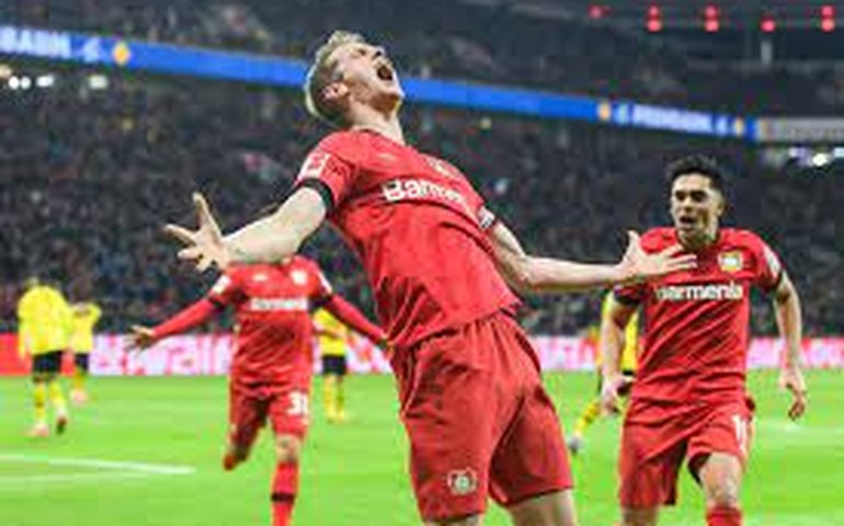 Bayer Leverkusen marca dois gols no fim e consegue virada épica sobre o Hoffenheim no Alemão