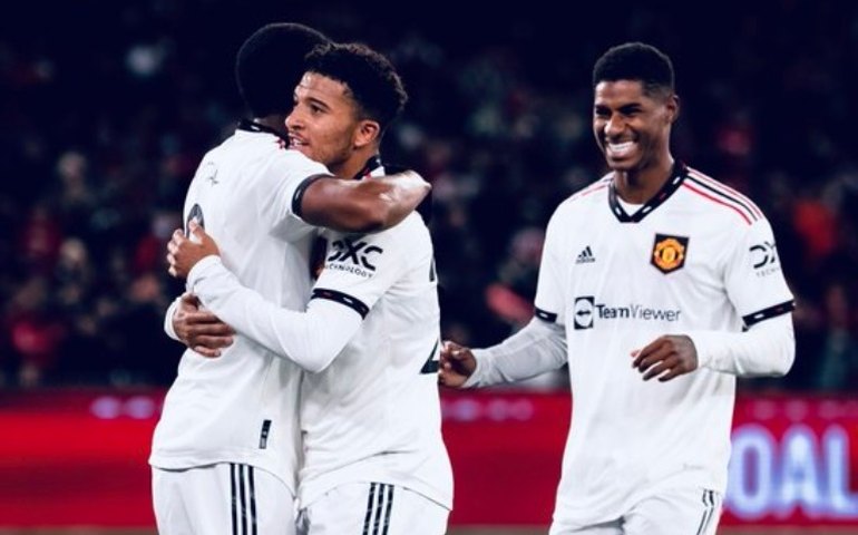 Manchester United vence Crystal Palace e segue sem perder com novo técnico
