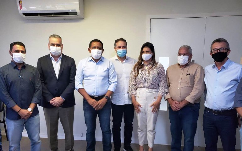 Prefeita Marcela Gomes e governador Renan Filho assinam ordem de serviço do Cisp de Novo Lino