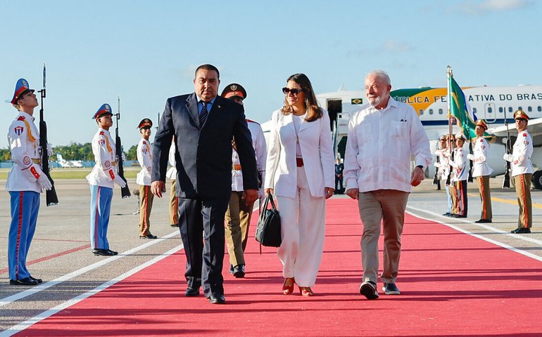 Brasil e Cuba vão retomar acordo na área de medicamentos e vacinas