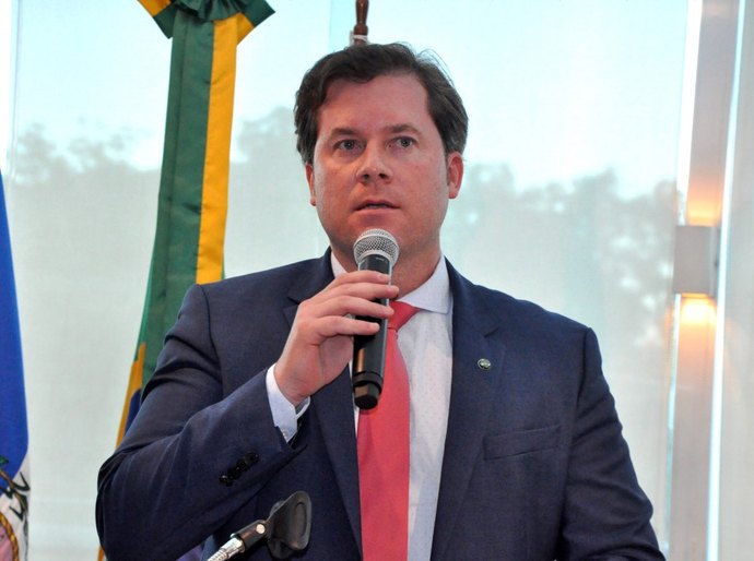 Marx garante R$ 705 mil para melhorar infraestrutura turística na orla de Maceió