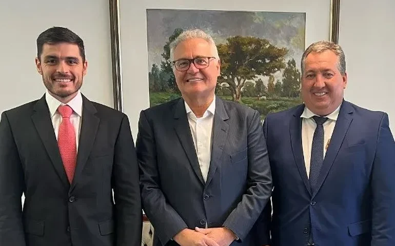 Acordo mantém filho de empresário, ligado aos Calheiros, na sucessão de Porto de Pedras em 2024