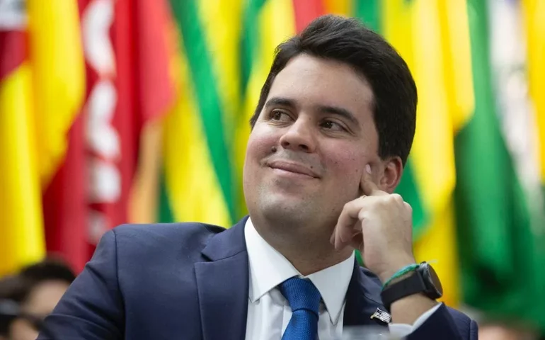 Novas ‘arenas Fufuca’: ministro dos Esportes dedica R$ 7,6 milhões a dois estádios em reduto político