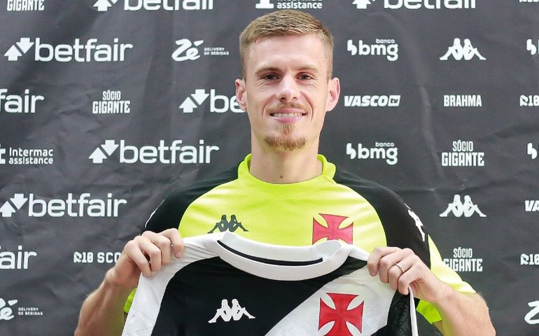 Maxime Dominguez é apresentado pelo Vasco e já mira clássico com o Fla: 'Tem que ganhar'