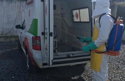 Saúde de Santana do Mundaú realiza desinfecção na frota de veículos do transporte sanitário