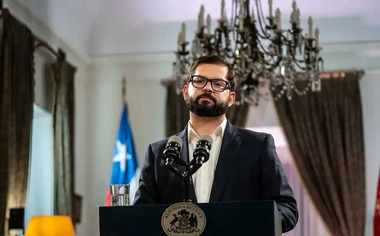 Boric decreta estado de exceção no Chile por apagão