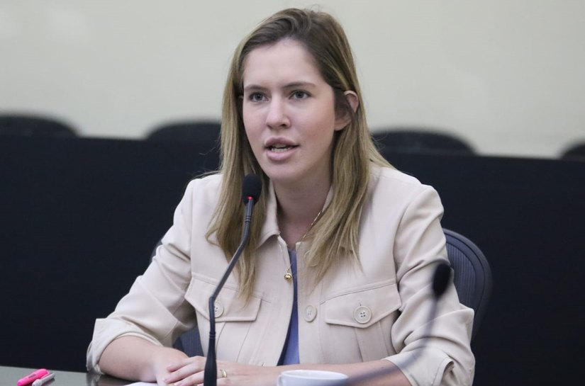 Deputada Cibele Moura reforça importância de projeto que torna essencial a atividade física