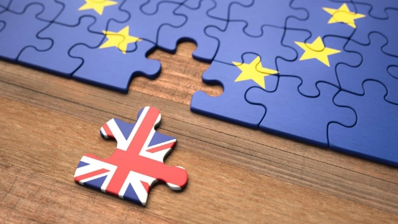 Reino Unido não conseguiu investigar interferência russa no Brexit, diz relatório