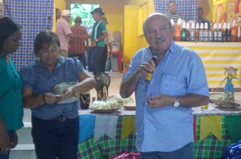 Pilar: prefeito Carlos Alberto Canuto prestigia o forró da Educação
