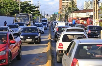 AL sanciona lei que dispensa débitos de IPVA e taxa de licenciamento de veículo ciclomotor
