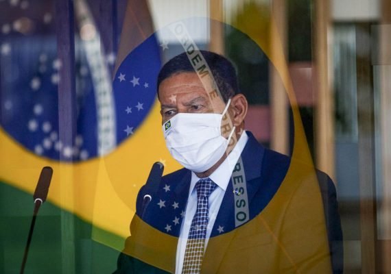 Mourão diz que PT terá “zero compromisso com o equilíbrio fiscal”