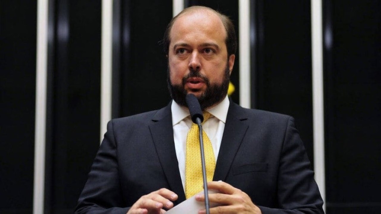 Alexandre Silveira (PSD-MG) assume relatoria da PEC da transição no Senado