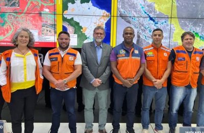 Diretor da Defesa Civil de Santana compartilha experiências em Brasília