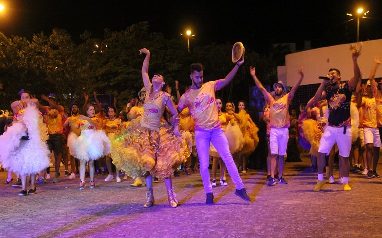Apresentações culturais marcam o encerramento do verão no parque
