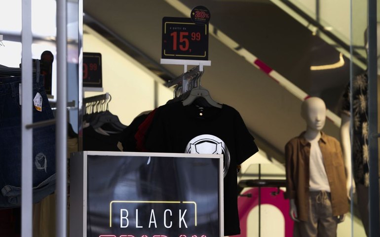 Procon SP recebe mais de mil reclamações sobre Black Friday