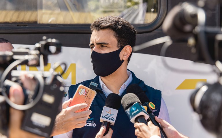 Prefeito JHC cancela o Carnaval em Maceió por conta dos casos de ômicron