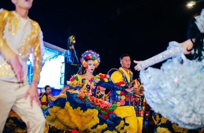 Última noite da Caravana do Forró 2026 levou apresentações de quadrilhas juninas e shows para Luziápolis