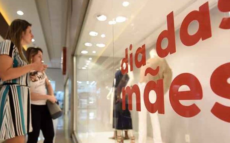 Vendas em shoppings sobem 28,6% no Dia das Mães e movimentam R$ 5,3 bi