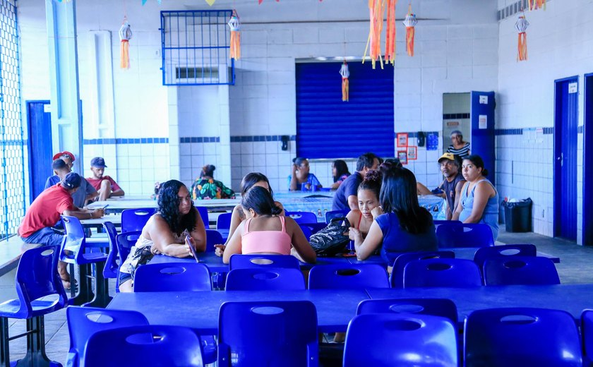 Escolas da rede estadual acolhem famílias desabrigadas em Alagoas