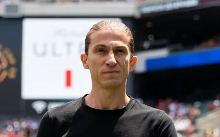 Queda de Filipe Luís no Flamengo ecoa na imprensa estrangeira