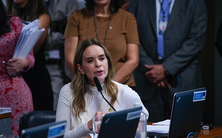 CCJ adia votação de PEC sobre comércio de plasma humano