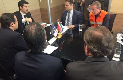 Renan Filho garante R$ 12 milhões para vítimas das chuvas 