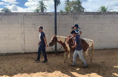 Equoterapia é implantada na APAE de Palmeira dos Índios