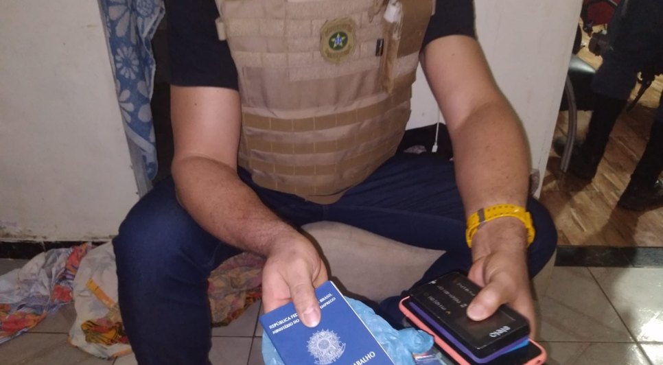 Dois suspeitos de fraudar certidões para emissão de RGs falsos são presos em Capela / Foto: Foto: SSP/SE