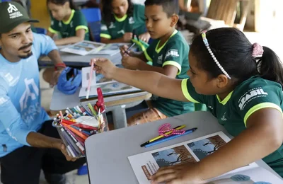 Brasil institui política nacional com foco na primeira infância