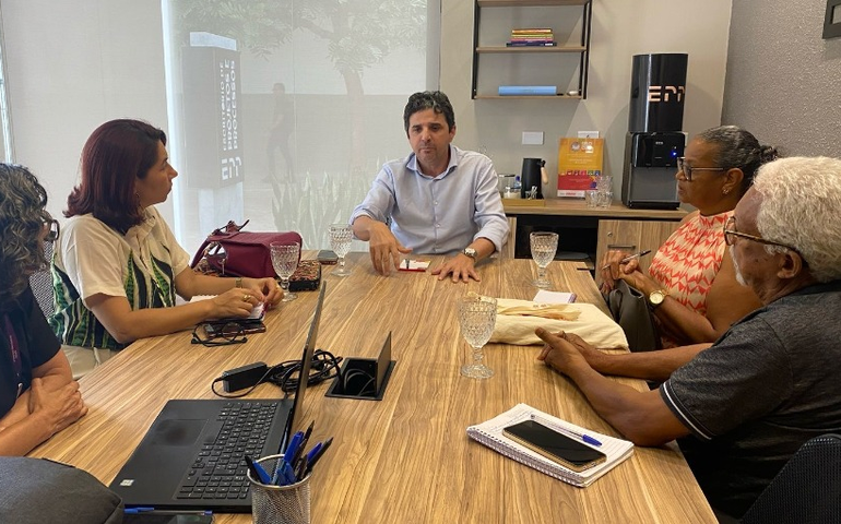 Prefeitura e Uneal firmam parceria para implementação da PNEERQ em Arapiraca