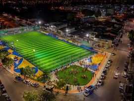 JHC entrega areninha no Benedito Bentes e reforça compromisso com os mais pobres