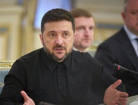 Zelensky não conseguirá obter acordo de paz vantajoso para Ucrânia, diz analista