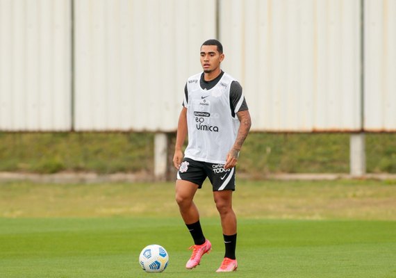Du Queiroz renova com Corinthians e ganha motivação para clássico com o São Paulo