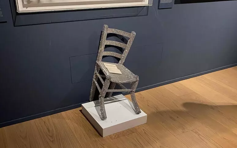 Turista quebra obra em museu na Itália após tentar tirar foto