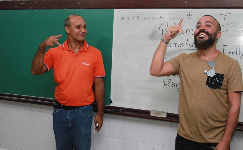 Seduc oferece cursos gratuitos de Libras e matrículas iniciam nesta sexta-feira (9)