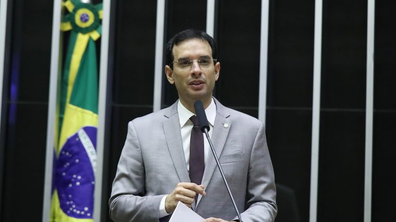 Comissão de Saúde aprova garantia de acompanhante para pessoas com deficiência em consultas e exames