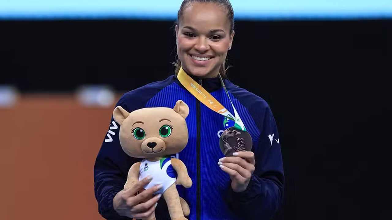 Thais Fidelis conquista bronze no individual geral do Pan-Americano de Ginástica