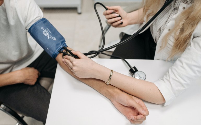 Hipertensos estão entre os grupos mais afetados pela Covid-19