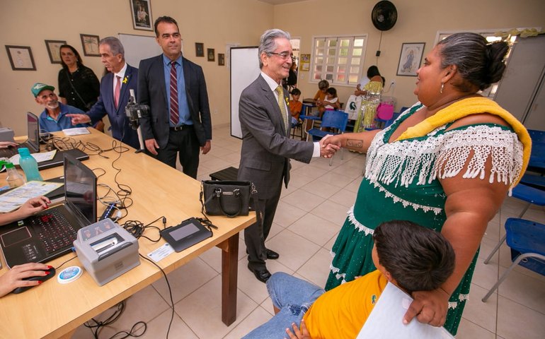 Justiça Itinerante leva serviços à comunidade cigana de Penedo