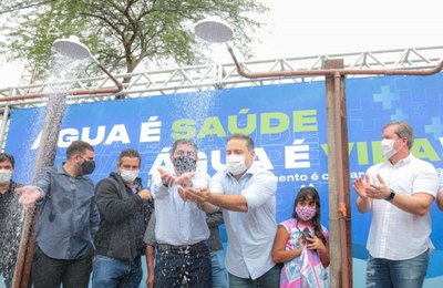 Governo e Casal inauguram adutora que vai dobrar fornecimento de água em Jaramataia 