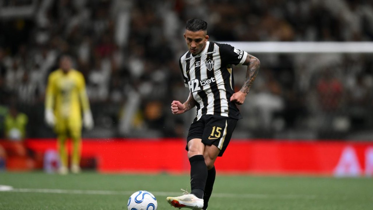 Emprestado ao Atlético, volante abre o jogo sobre futuro no clube: 'Quero ficar'