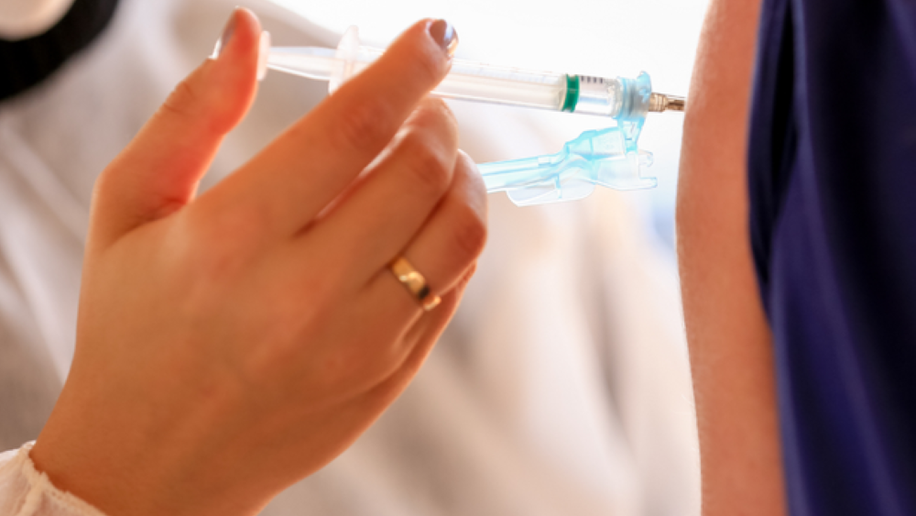 Aumento de casos de síndromes respiratórias em Alagoas reforça importância da vacinação