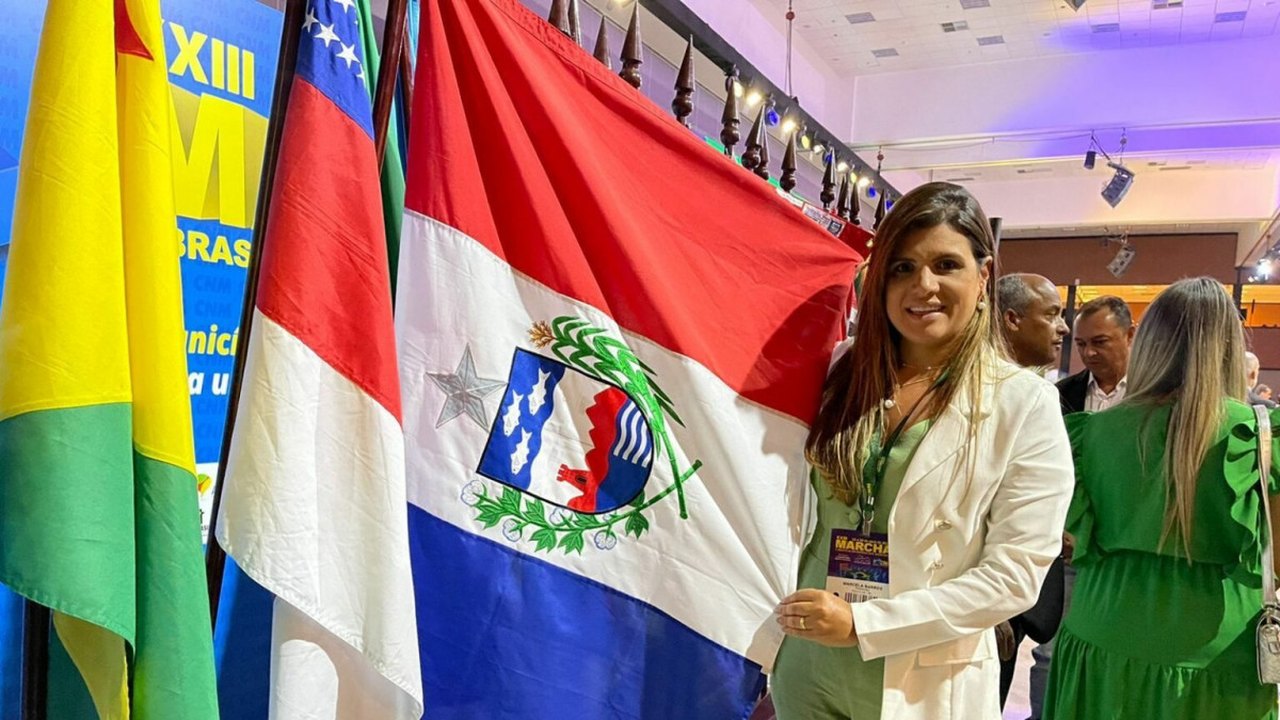 Prefeita Marcela Gomes participa da Marcha em Defesa dos Municípios em Brasília