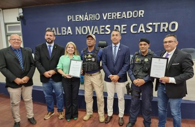 Câmara homenageia guardas municipais que salvaram vida de criança em Maceió
