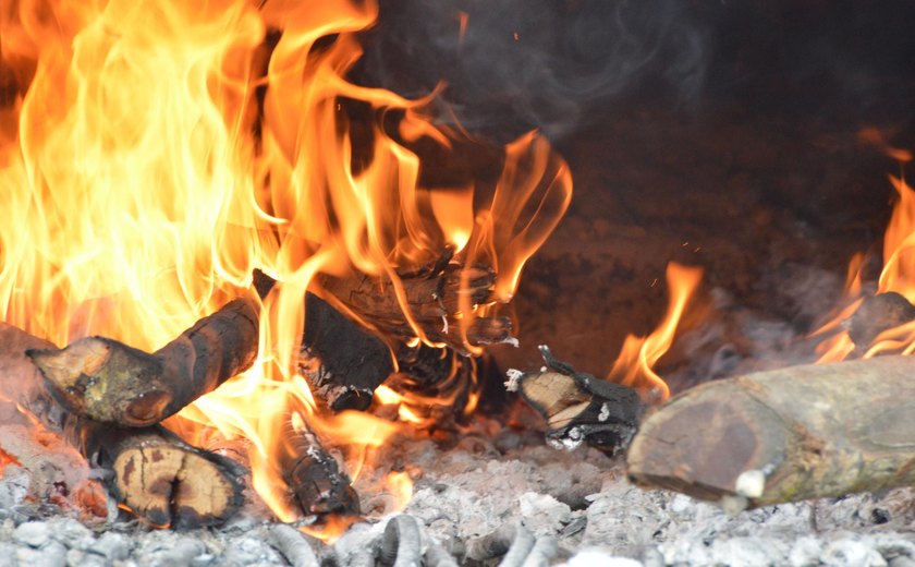 Pneumologista do HGE alerta para o perigo das fumaças de fogueiras e fogos de artifício