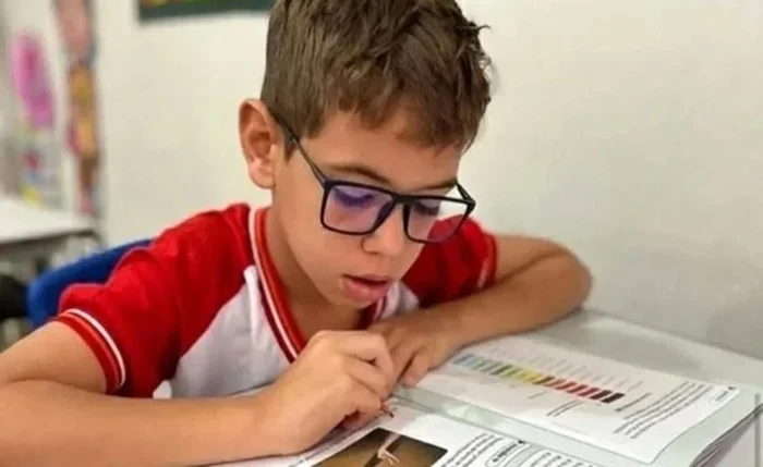 Criança faleceu no hospital cinco dias após sofrer uma descarga elétrica em Licínio de Almeida, no sudoeste da Bahia