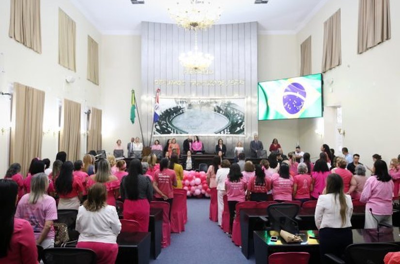 Secretaria de Saúde participa de sessão especial na ALE sobre a campanha Outubro Rosa